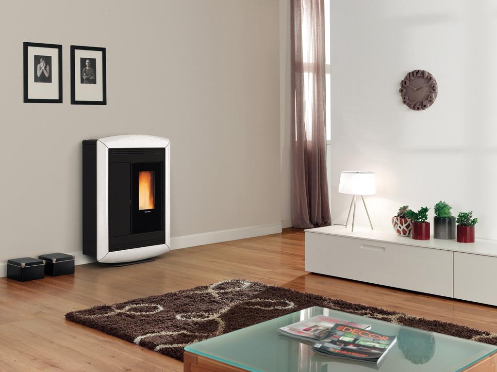 Poêle à granules extra plat canalisable - EXTRAFLAME Souvenir Plus Lux 5.0 10 kW